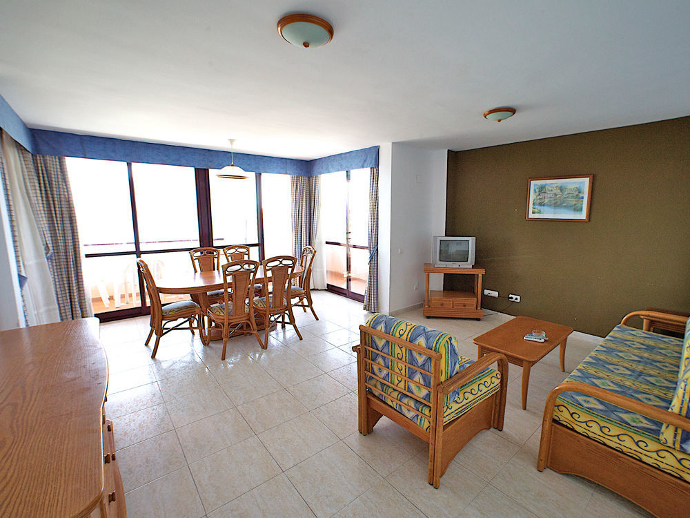 Apartamentos Coral Beach Unitursa 칼페 외부 사진